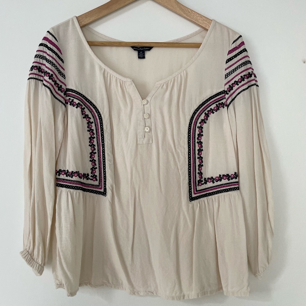 AMERICAN EAGLE Women's Long Sleeved Embroidered Blouse